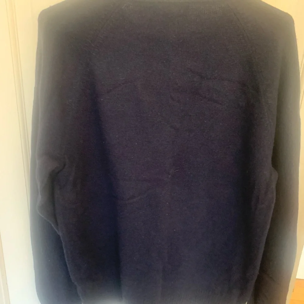 Bundle J Crew Men's Tan Sweater and Navy Sweater - Picture 3 of 10